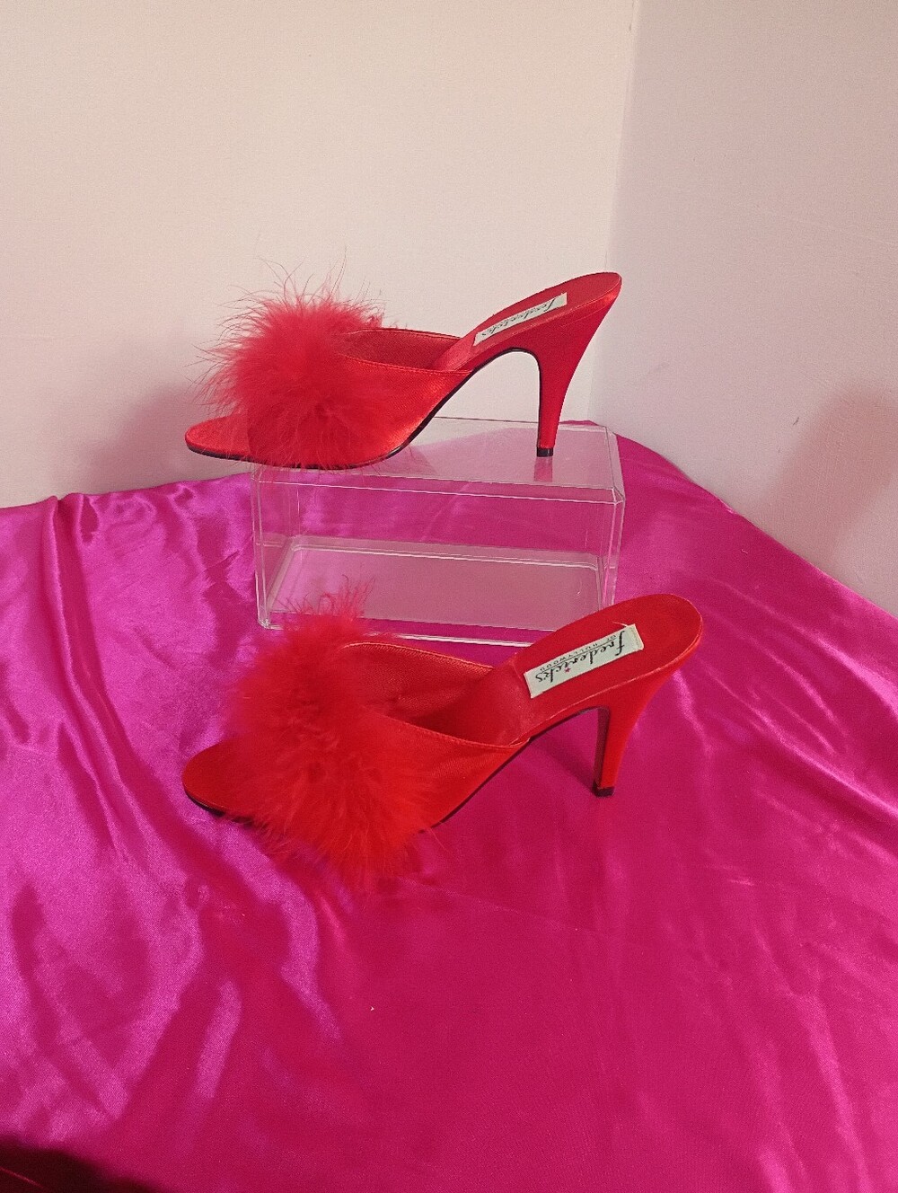 Fredericks Of Hollywood Women's SZ9 Red Satin Marabou Feather Heels Slide Mules
